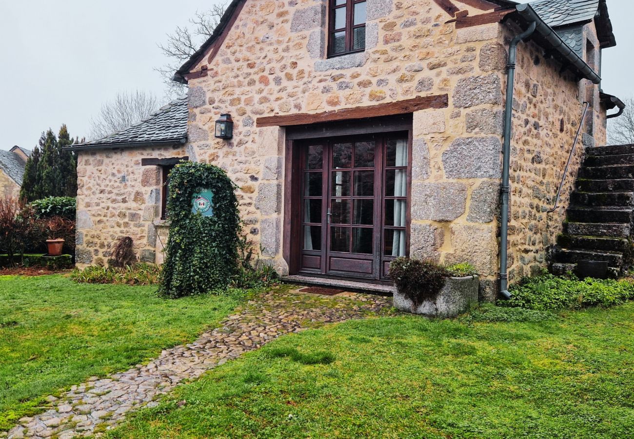 Gîte Rural à Saint-Amans-des-Cots - Gite de Saint-Juery