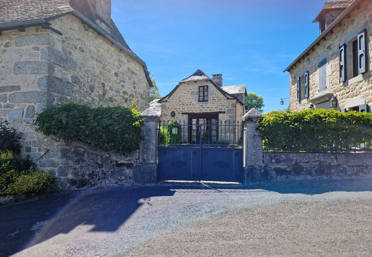 Gîte Rural à Saint-Amans-des-Cots - Gite de Saint-Juery
