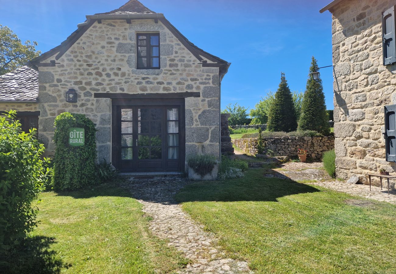 Gîte Rural à Saint-Amans-des-Cots - Gite de Saint-Juery