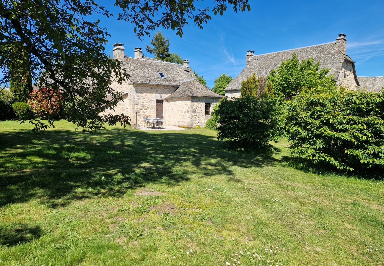 Gîte Rural à Saint-Amans-des-Cots - Gite de Saint-Juery