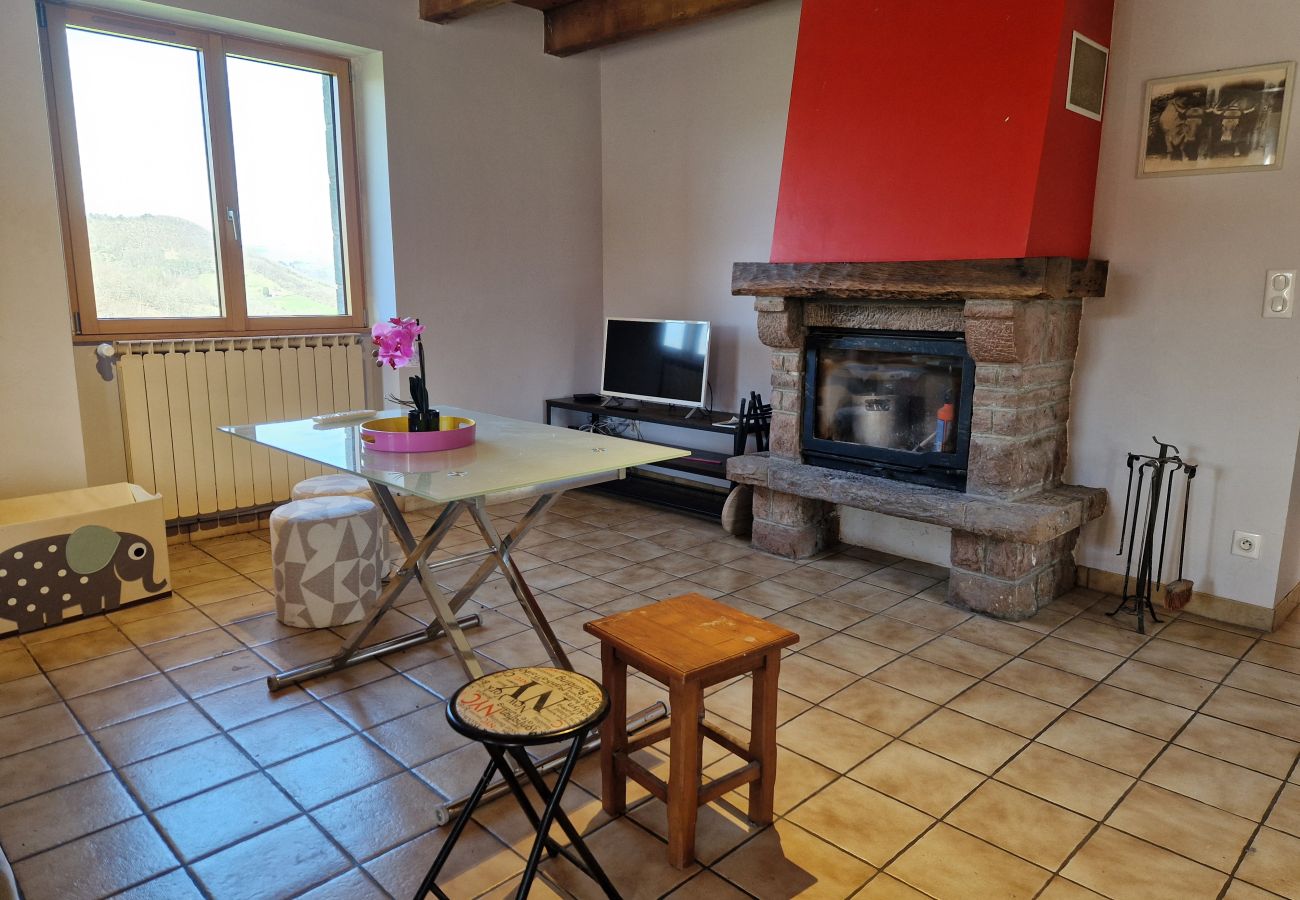 Gîte Rural à Sébrazac - L'Oustal de la Rusque